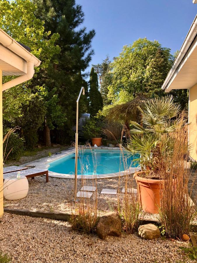 Apartment Tinyhouse Mit Pool, Outdoor Whirlpool Und Garten Petershagen-Eggersdorf Esterno foto